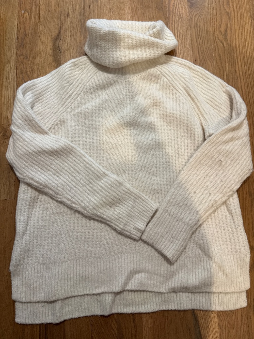Madewell white/cream turtleneck sweater size small